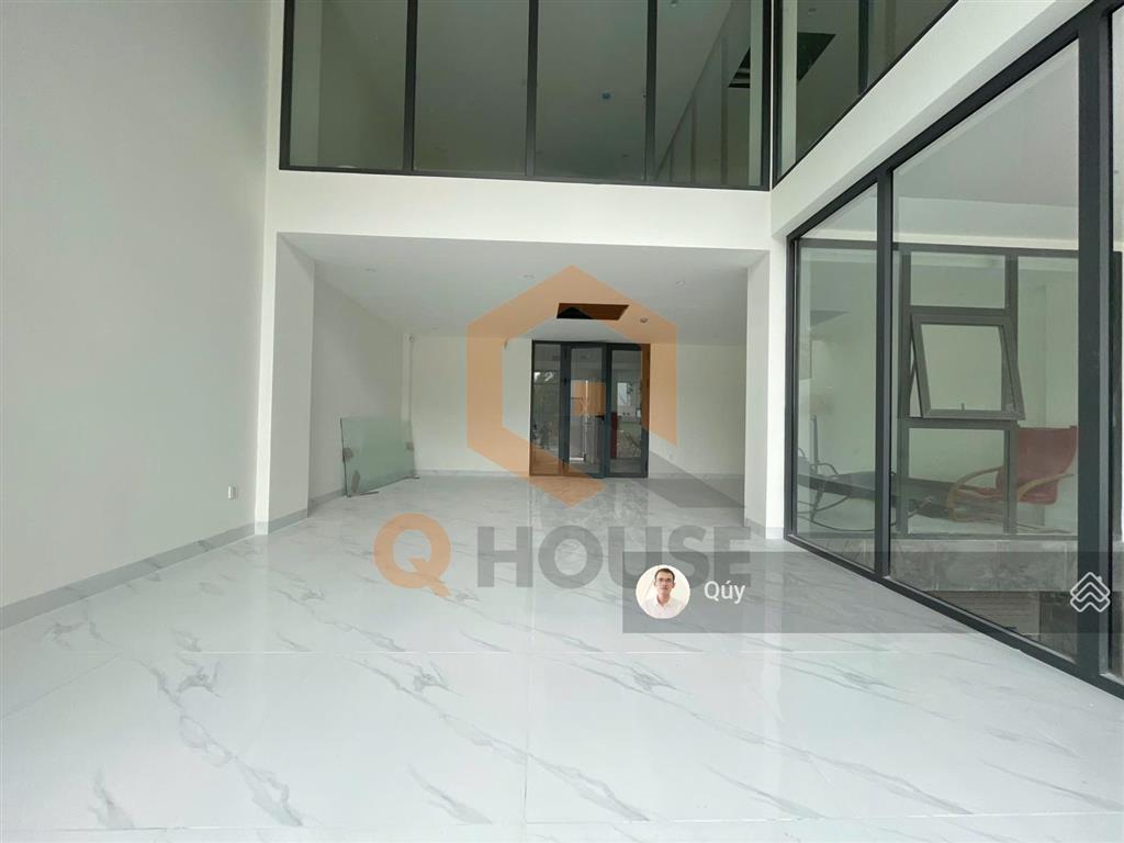 Tòa nhà "mới" ngay nguyễn văn kỉnh  tạ hiện 8m*20m, hầm, 4 tầng suốt, thang máy, 85 triệu/tháng