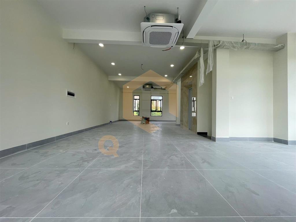 Tòa nhà "mới  căn góc" nguyễn văn kỉnh 10m*20m, hầm, 4 tầng, thang máy, 80 triệu/tháng
