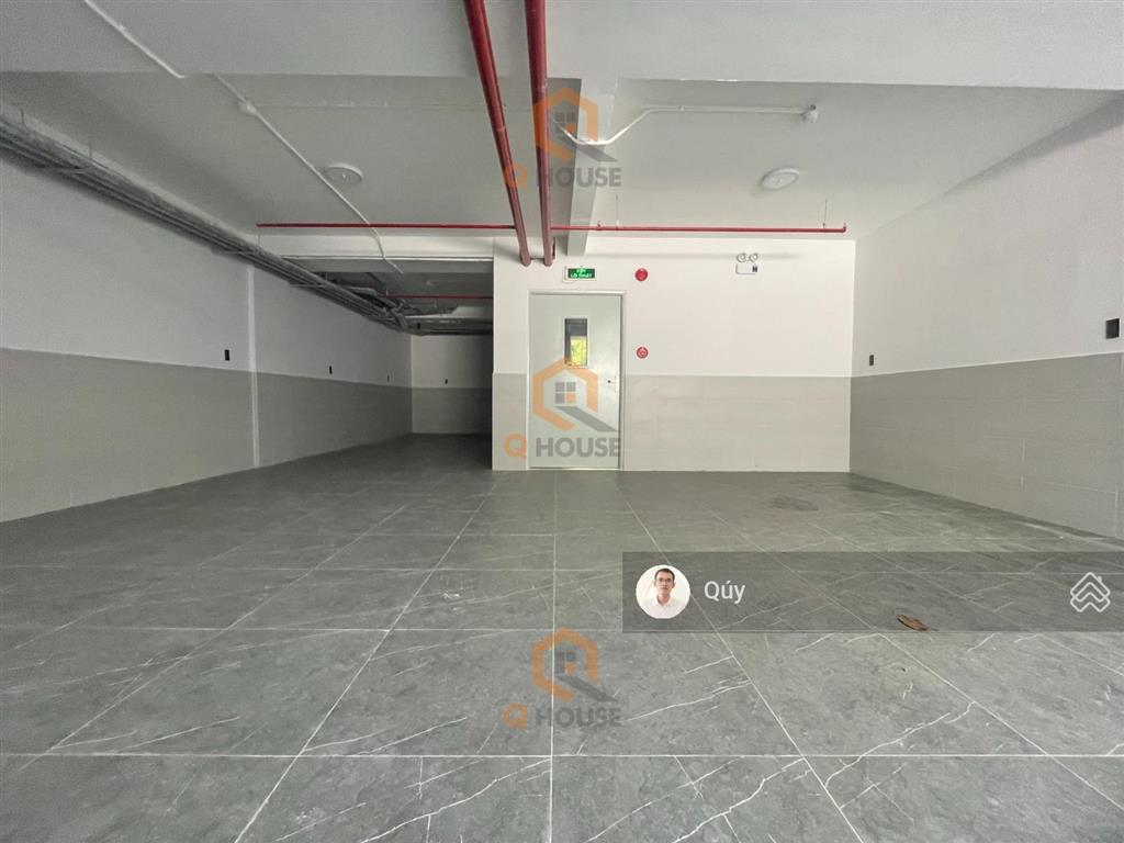 Tòa nhà "mới" 1000m2 ngay trương văn bang thạnh mỹ lợi, hầm 7 tầng suốt thang máy, 150 triệu/tháng