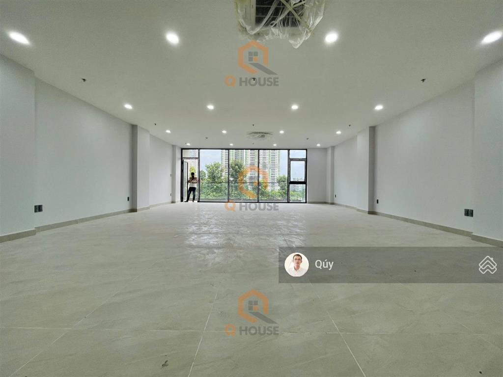 Tòa nhà "mới" 1000m2 ngay trương văn bang thạnh mỹ lợi, hầm 7 tầng suốt thang máy, 150 triệu/tháng