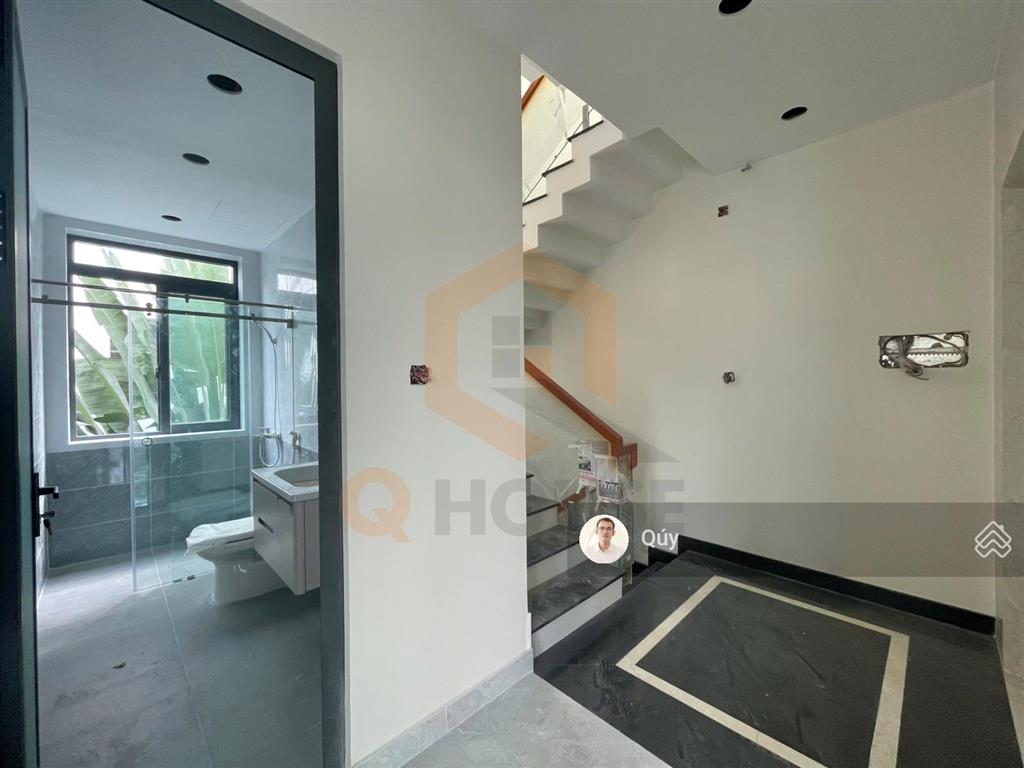 Tòa nhà "mới" saigon mystery villas 12*18m, hầm, 3 lầu, sân thượng, 100 triệu/tháng
