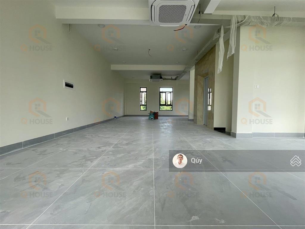 Tòa nhà văn phòng "mới  căn góc" nguyễn văn kỉnh 10m*20m, hầm, 4 tầng, thang máy, 99 triệu/tháng