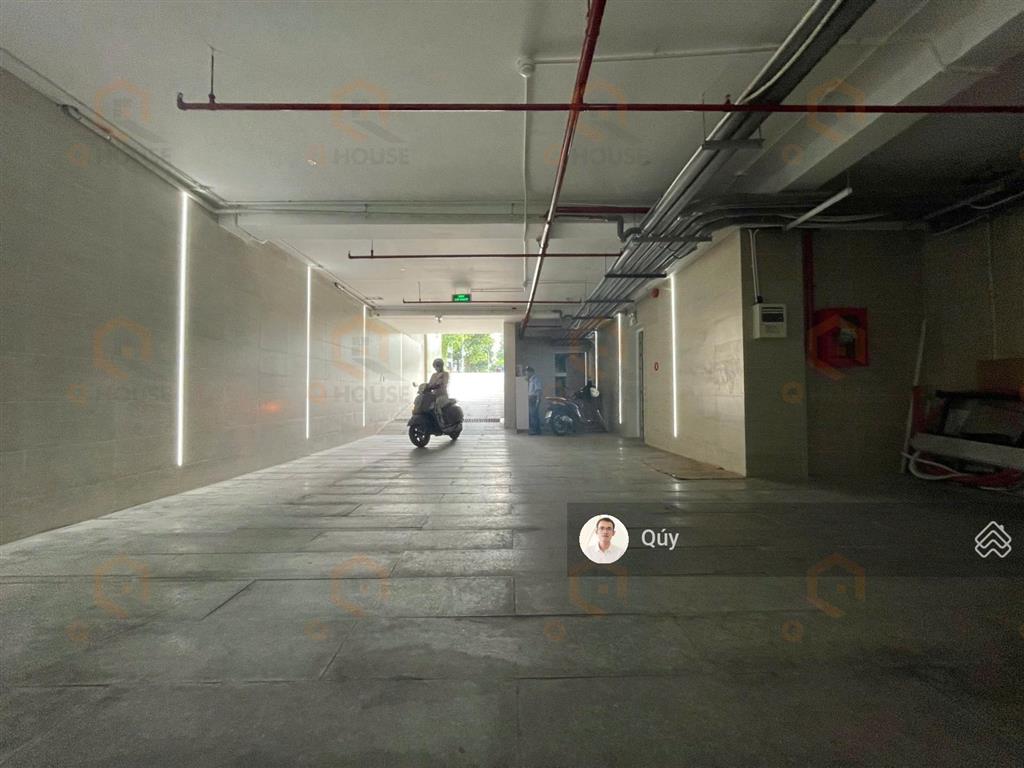 Cho thuê tòa nhà "mới" sd 1000m2 nguyễn văn kỉnh 8m*20m hầm 7 tầng suốt, thang máy, 145 triệu/tháng