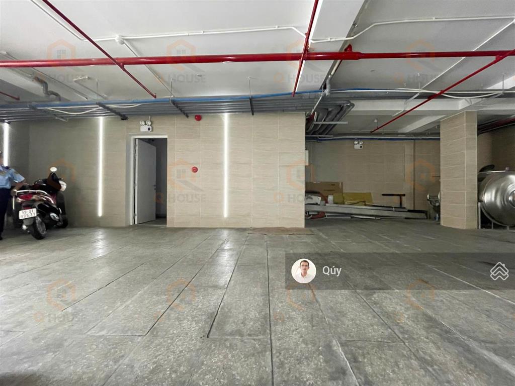 Cho thuê tòa nhà "mới" sd 1000m2 nguyễn văn kỉnh 8m*20m hầm 7 tầng suốt, thang máy, 145 triệu/tháng