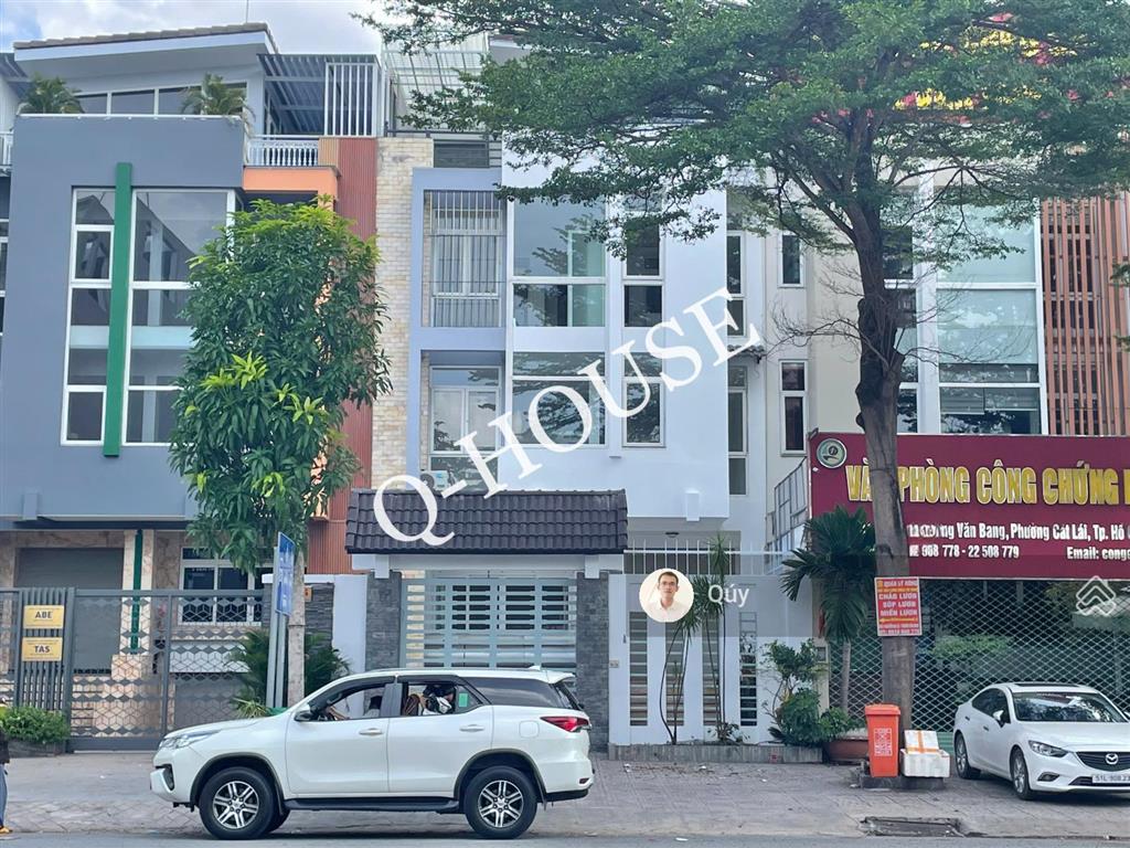 Cho thuê nhà mặt tiền đường trương văn bang 8m*20m, hầm, 4 tầng rộng rãi, chỉ 72 triệu/tháng