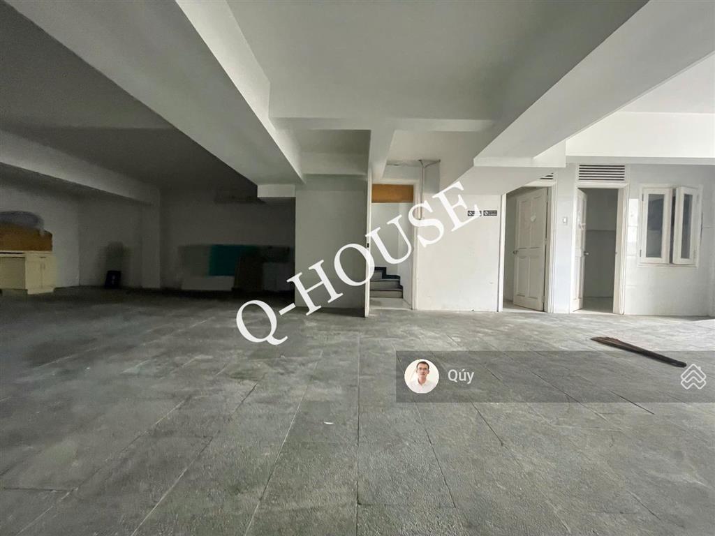 Cho thuê nhà mặt tiền đường trương văn bang 8m*20m, hầm, 4 tầng rộng rãi, chỉ 72 triệu/tháng