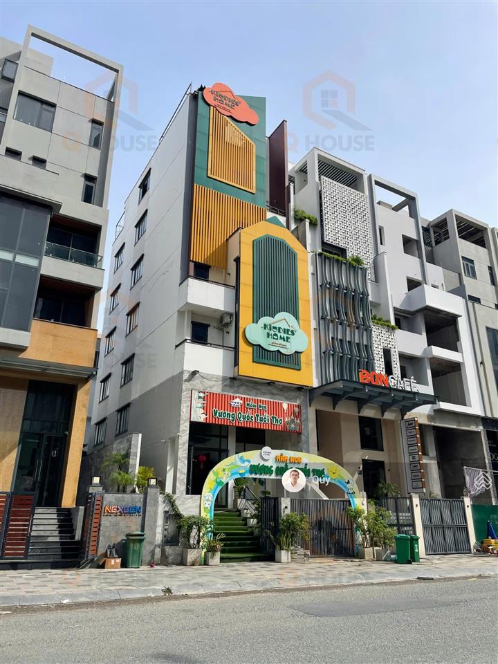 Tòa nhà mặt tiền bát nàn  thạnh mỹ lợi 9m*23m, hầm, 7 tầng suốt, thang máy, chỉ 150 triệu/tháng