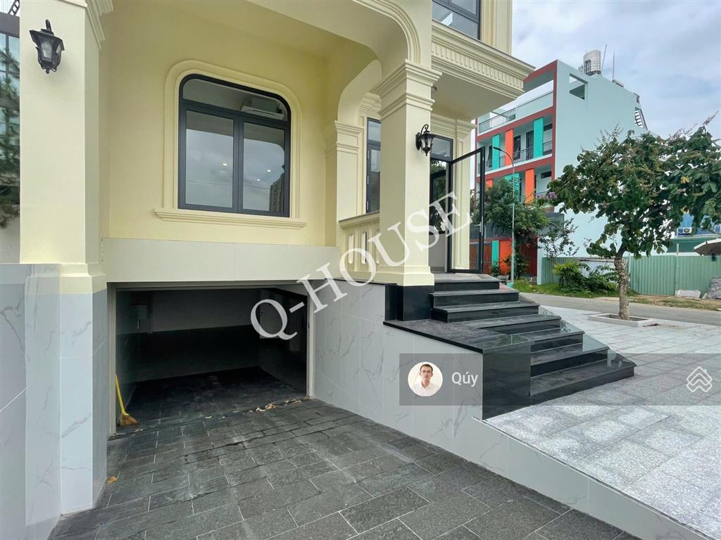 Tòa nhà văn phòng "mới  căn góc" nguyễn văn kỉnh 10m*20m, hầm, 4 tầng, thang máy, 99 triệu/tháng