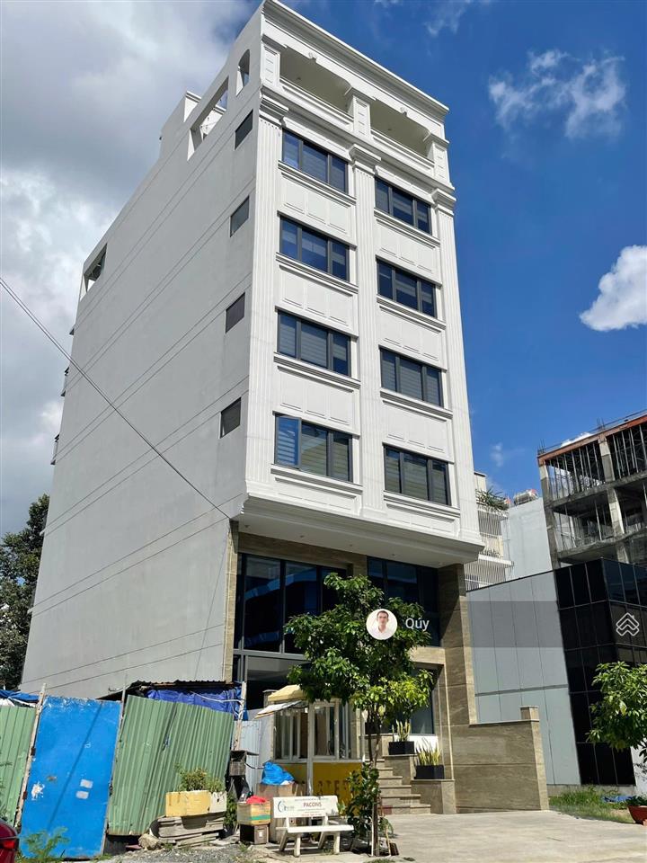 Cho thuê tòa nhà "mới" sd 1000m2 nguyễn văn kỉnh 8m*20m hầm 7 tầng suốt, thang máy, 150 triệu/tháng