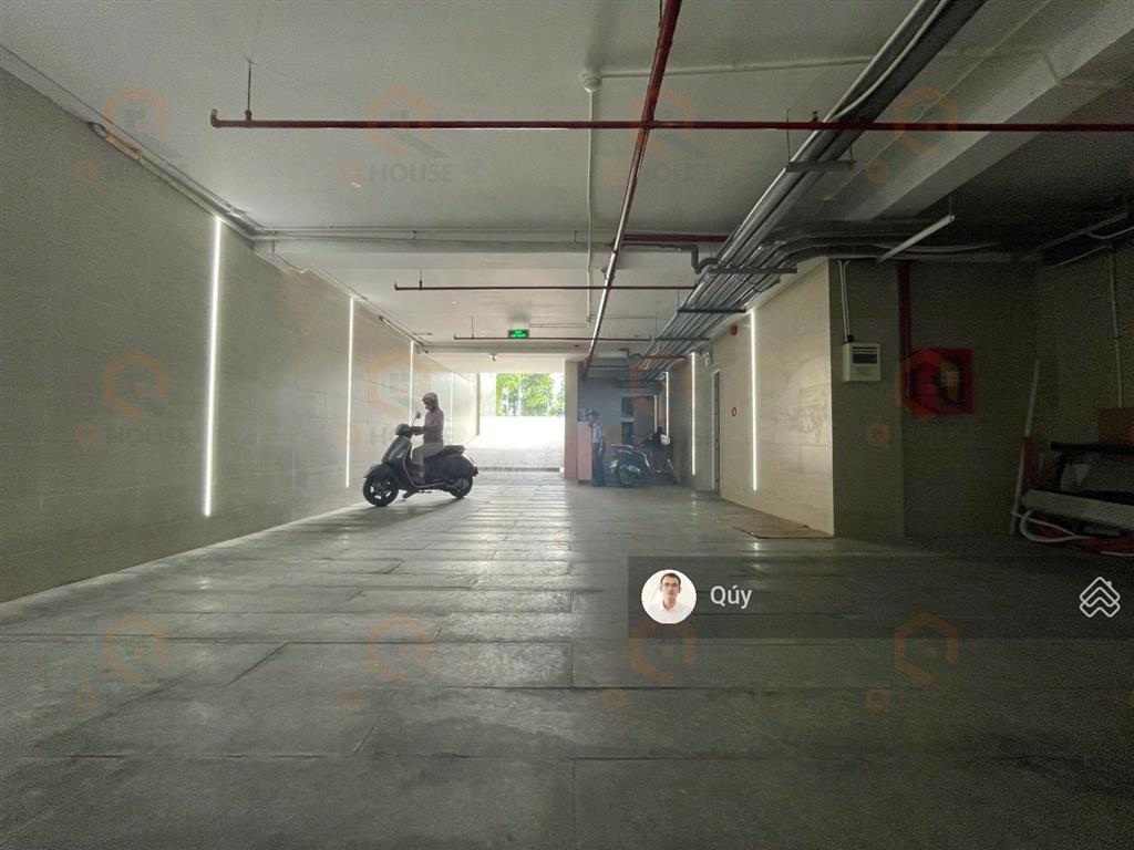 Cho thuê tòa nhà "mới" sd 1000m2 nguyễn văn kỉnh 8m*20m hầm 7 tầng suốt, thang máy, 150 triệu/tháng
