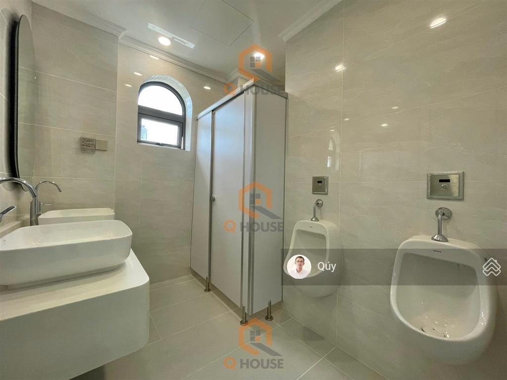 Cho thuê tòa nhà "mới" trung tâm thạnh mỹ lợi 16m*20m, hầm, 5 tầng, thang máy, 250 triệu/tháng