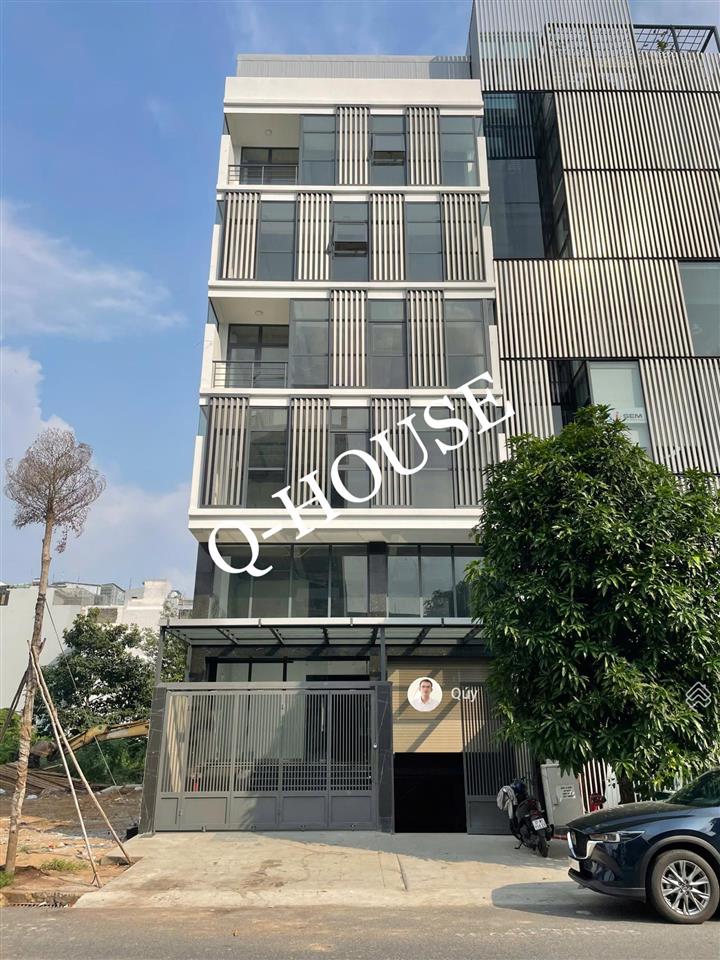 Tòa nhà "mới" ngay nguyễn văn kỉnh  thạnh mỹ lợi 8m*20m hầm 7 tầng suốt thang máy, 180 triệu/tháng