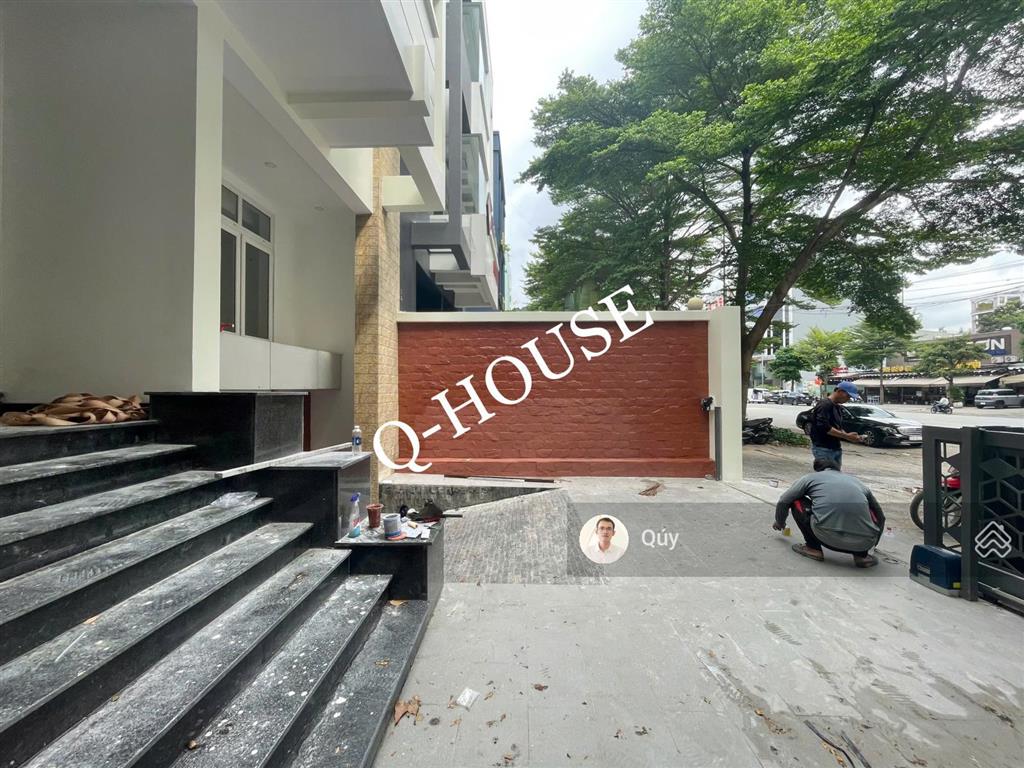 Tòa nhà mặt tiền trương văn bang 8m*20m, hầm, 4 tầng, thang máy, 95 triệu/tháng