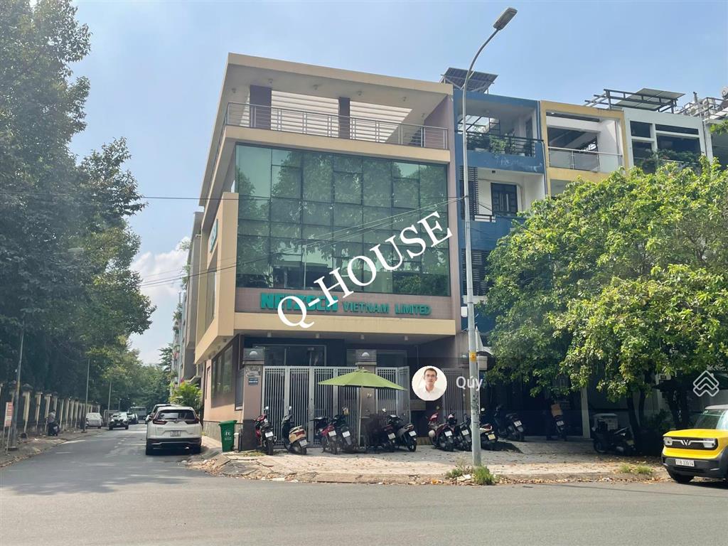 Tòa nhà "căn góc  mặt tiền" vũ tông phan 8m*20m, hầm, 4 tầng suốt, thang máy, 130 triệu/tháng