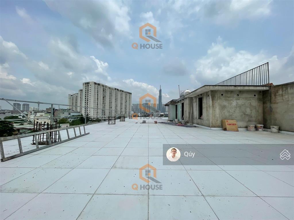 Tòa văn phòng 1000m2 gần trần não, hầm, 5 tầng suốt, thang máy, 200 triệu/tháng