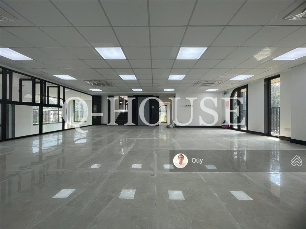 Tòa nhà mới trung tâm phường thạnh mỹ lợi 16.2m*20m, hầm, 5 tầng suốt, thang máy, 285 triệu/tháng