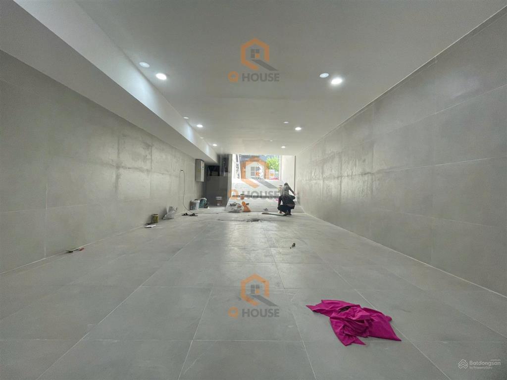 Tòa nhà "mới" an phú an khánh gần lương đình của 5*20m, hầm, 4 tầng suốt, thang máy, 80 triệu/tháng