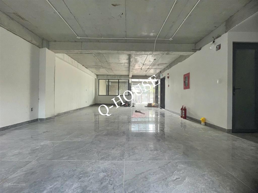Tòa nhà "mới" ngay nguyễn văn kỉnh  thạnh mỹ lợi 8m*20m hầm 7 tầng suốt thang máy, 170 triệu/tháng