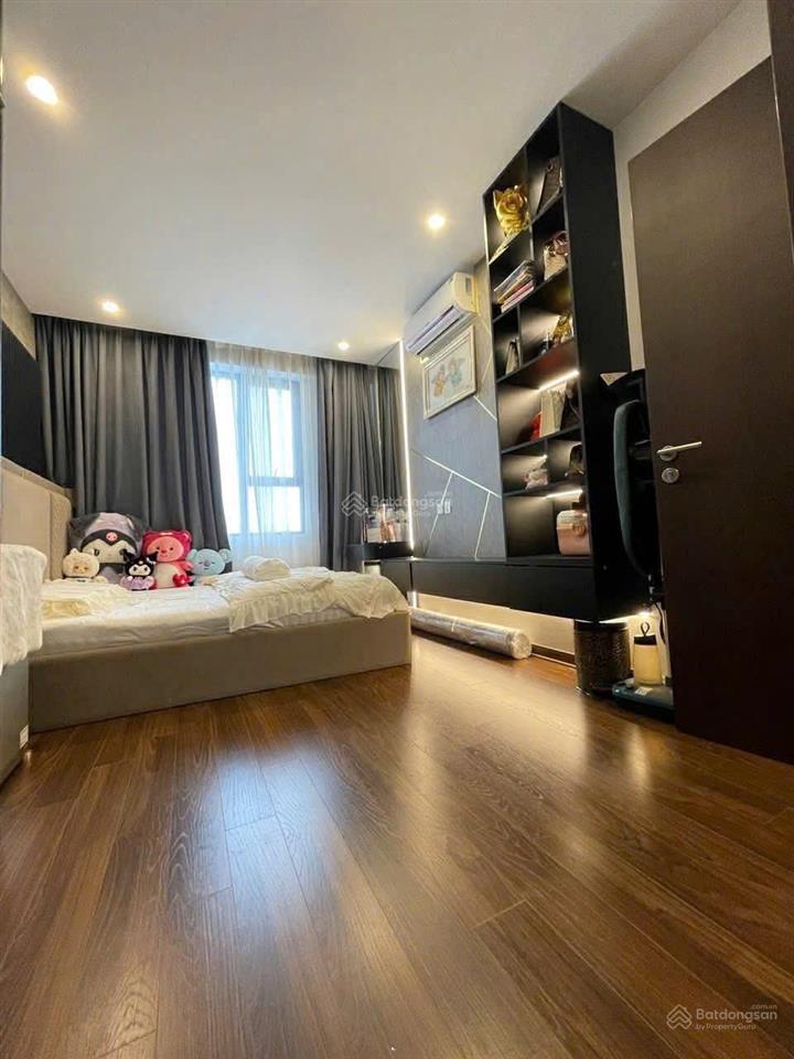 Cần bán nhanh giá hợp lý căn 2pn 74m2 nội thất đầy đủ, sổ hồng chính chủ  kđt hồng hà eco