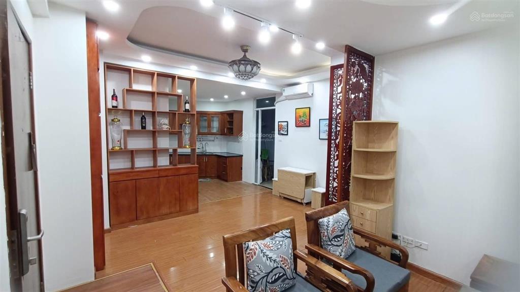 Chính chủ muốn bán căn 2pn 64m2 đầy đủ nội thất, sổ hồng sẵn sang tên. giá 4,45 tỷ  hồng hà eco