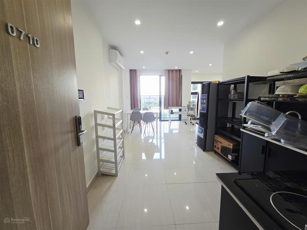 Bán nhanh căn 2pn+ 69m2  giá chỉ 3,15 tỷ  sổ sẵn, view rất thoáng  vinhomes grand park