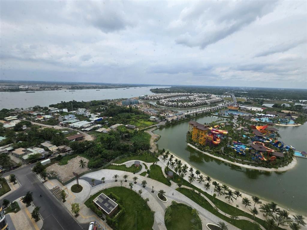 The beverly 3pn  hướng đông nam, sổ sẵn  giá tốt nhất thị trường