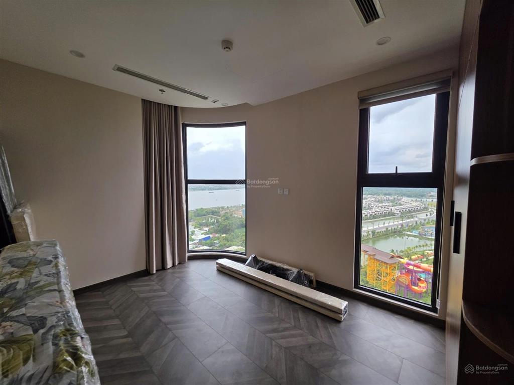 The beverly 3pn  hướng đông nam, sổ sẵn  giá tốt nhất thị trường