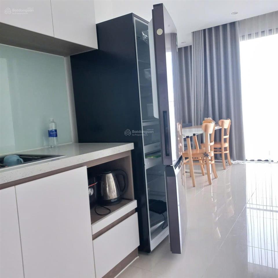 Bán căn 2pn+ 69m2 giá tốt chỉ 3tỷ full nội thất, nhà đón gió rất tốt rainbow vinhomes grand park