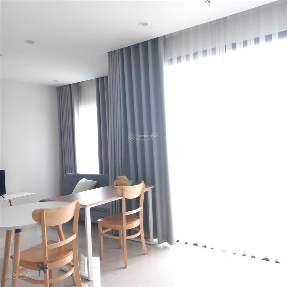 Bán căn 2pn+ 69m2 giá tốt chỉ 3tỷ full nội thất, nhà đón gió rất tốt rainbow vinhomes grand park
