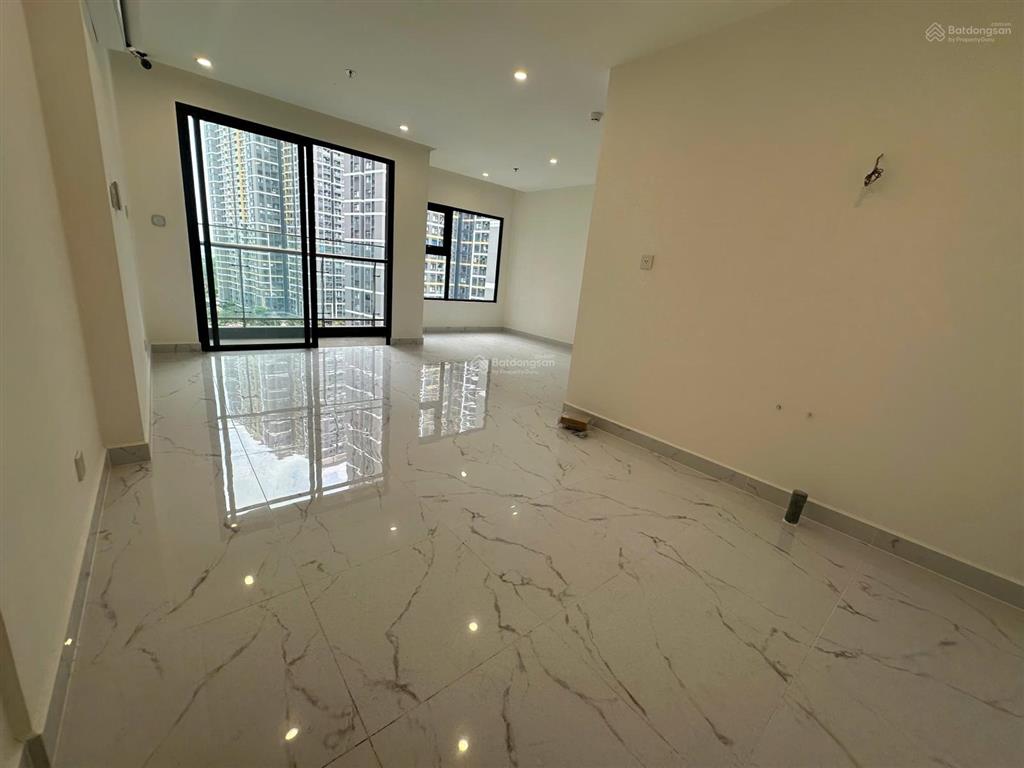 Cần thanh khoản gấp 2pn + 69m2 glory heights, góc 2 view thoáng, tầng trung, giá chỉ 4 tỷ