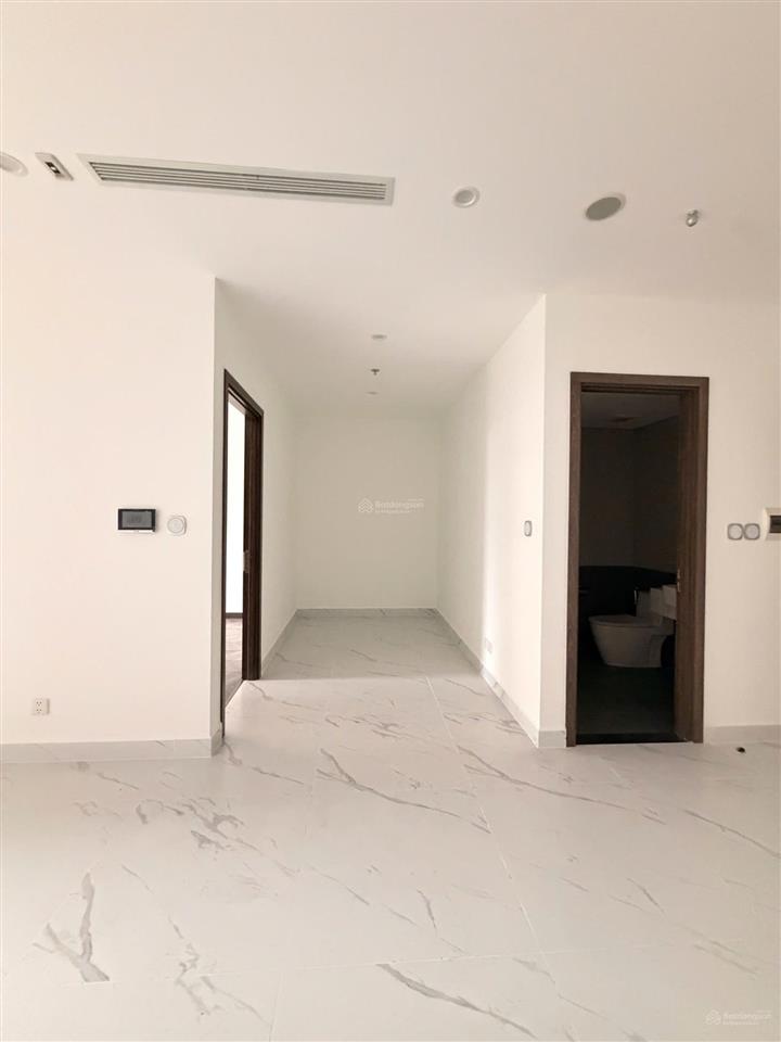 The beverly 1pn+ 54m2 đẹp luôn anh chị ạ, chỉ 3tỷ080 sổ hồng sẵn, hướng đông nam