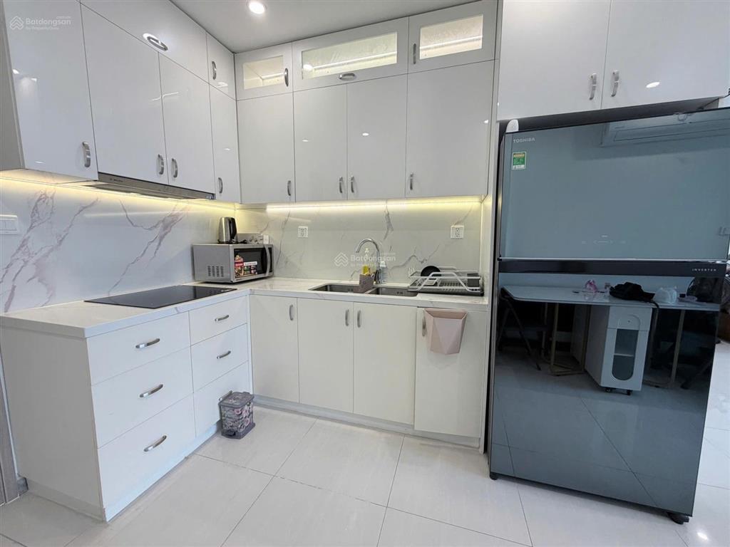 Siêu rẻ luôn ạ 2pn + 69m2 full nội thất cao cấp, chỉ 3 tỷ sổ hồng sẵn, bên s2 rainbow