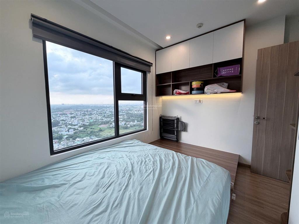 Siêu rẻ luôn ạ 2pn + 69m2 full nội thất cao cấp, chỉ 3 tỷ sổ hồng sẵn, bên s2 rainbow