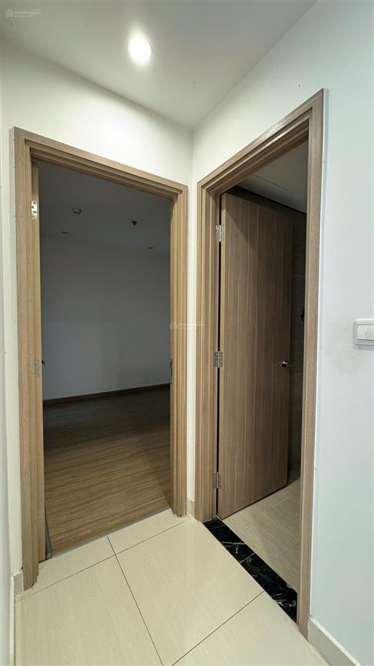 Bán 2pn s6 origami tầng 12 view đẹp, sổ hồng sẵn, chỉ 2.7 tỷ ạ