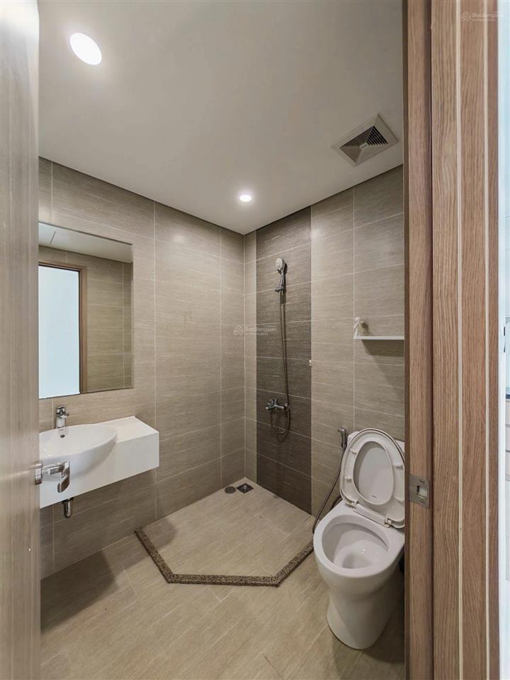 Bán 2pn 2wc origami, tầng 21 view thoáng, chỉ 2.75 tỷ sổ hồng sẵn ạ
