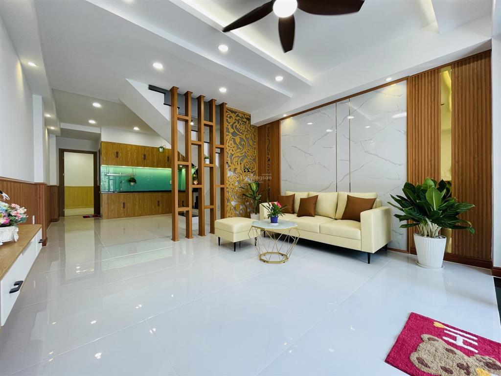 Nhà đường 49, hiệp bình chánh, thủ đức, hẻm xe hơi, có phòng ngủ ở tầng trệt