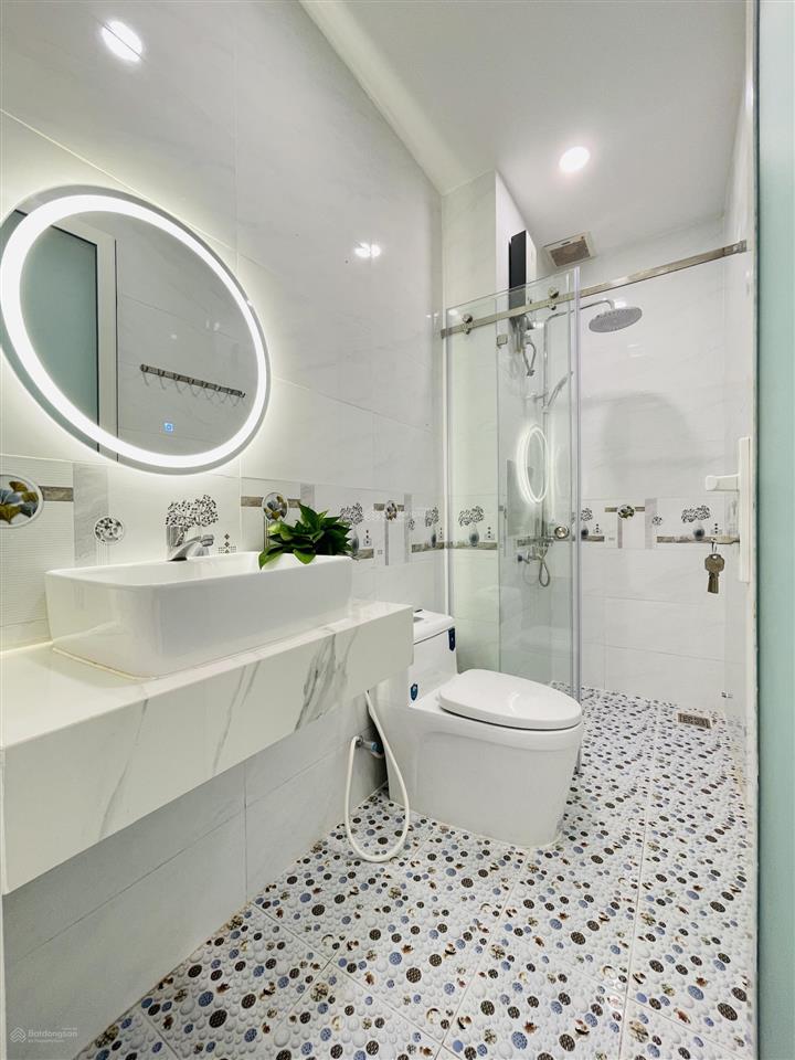 Nhà đường 49, hiệp bình chánh, thủ đức, hẻm xe hơi, có phòng ngủ ở tầng trệt