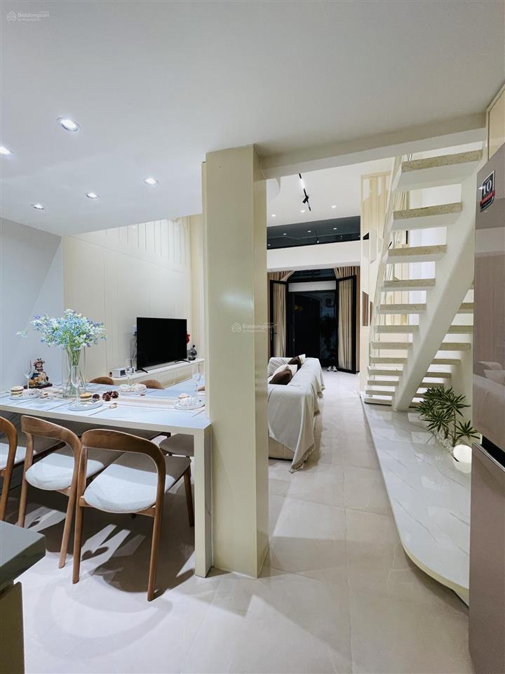 Cho thuê nhà nguyên căn q3 đẹp full nội thất sang trọng đẳng sờ cấp  giáp quận 1