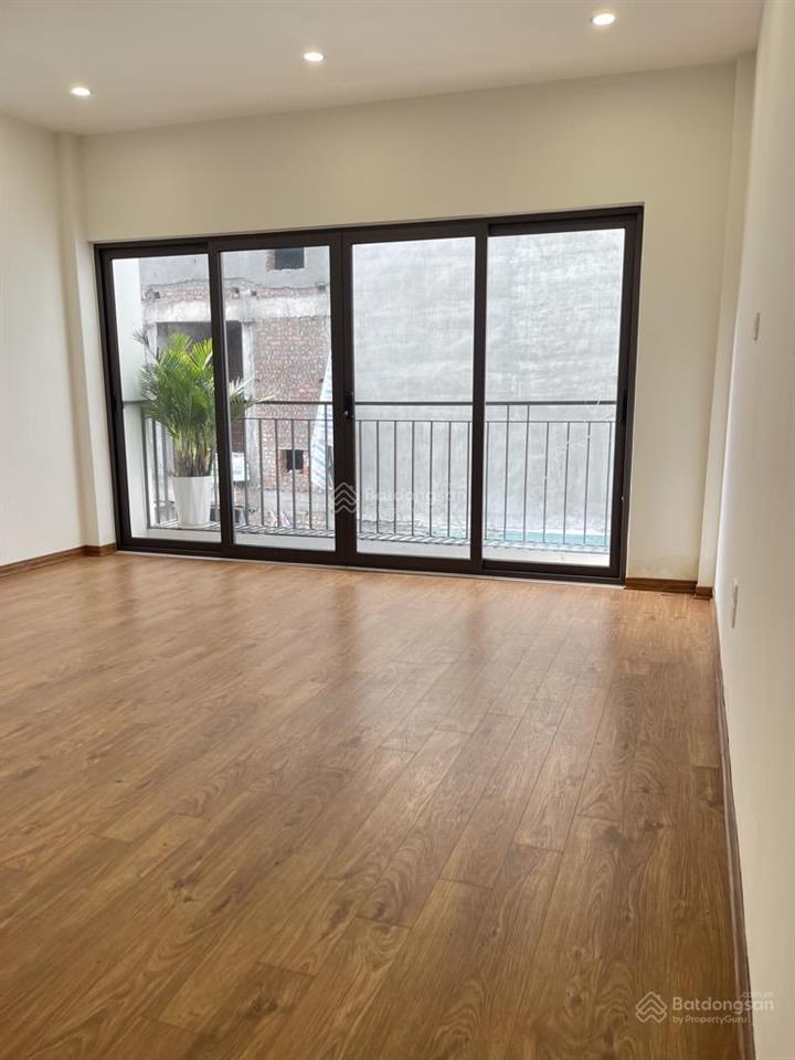 Bán nhà phố ngọc thụy cực đẹp, ô tô, gần phố, 72 m2, 5 tầng, thang máy, mt 4,7m, chỉ nhỉnh 14 tỷ.