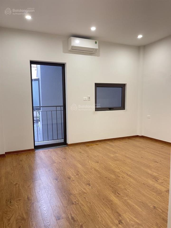 Bán nhà phố ngọc thụy cực đẹp, ô tô, gần phố, 72 m2, 5 tầng, thang máy, mt 4,7m, chỉ nhỉnh 14 tỷ.