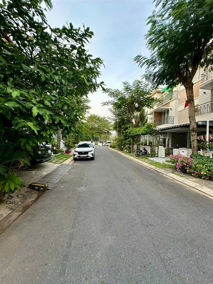 Cho thuê nhà phố compoud 3pn, 3wc chỉ với 15 triệu tại lovera park, bình chánh, 1 trệt 2 lầu