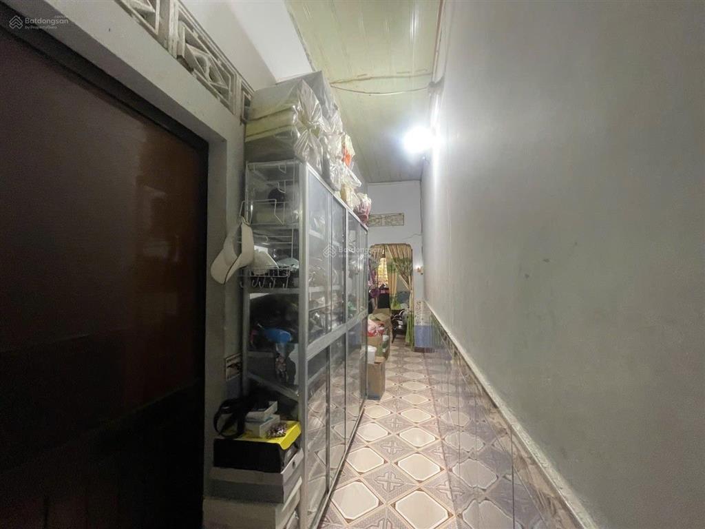 Bán nhà cấp 4 hẻm xe hơi gần phạm văn đồng, hẻm 6 mét xe hơi đậu thoải mái