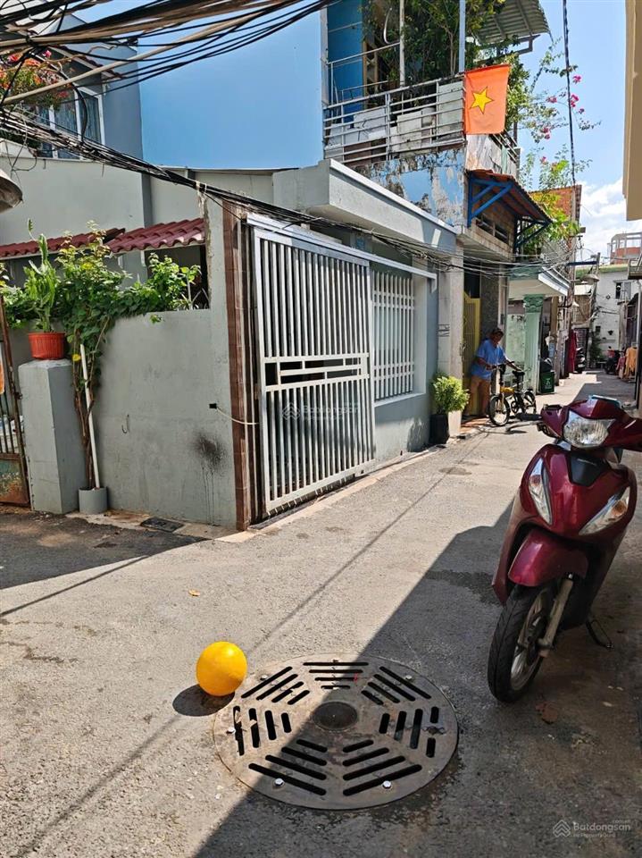 Bán nhà linh đông gần chợ thủ đức  nhà đôi 2 căn 2 mặt hẻm  ko quy hoạch ko lộ giới