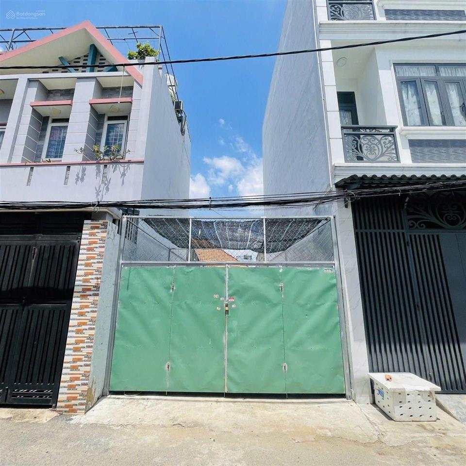 Bán đất hẻm xe hơi linh xuân  64m2 sát trường thpt đào sơn tây