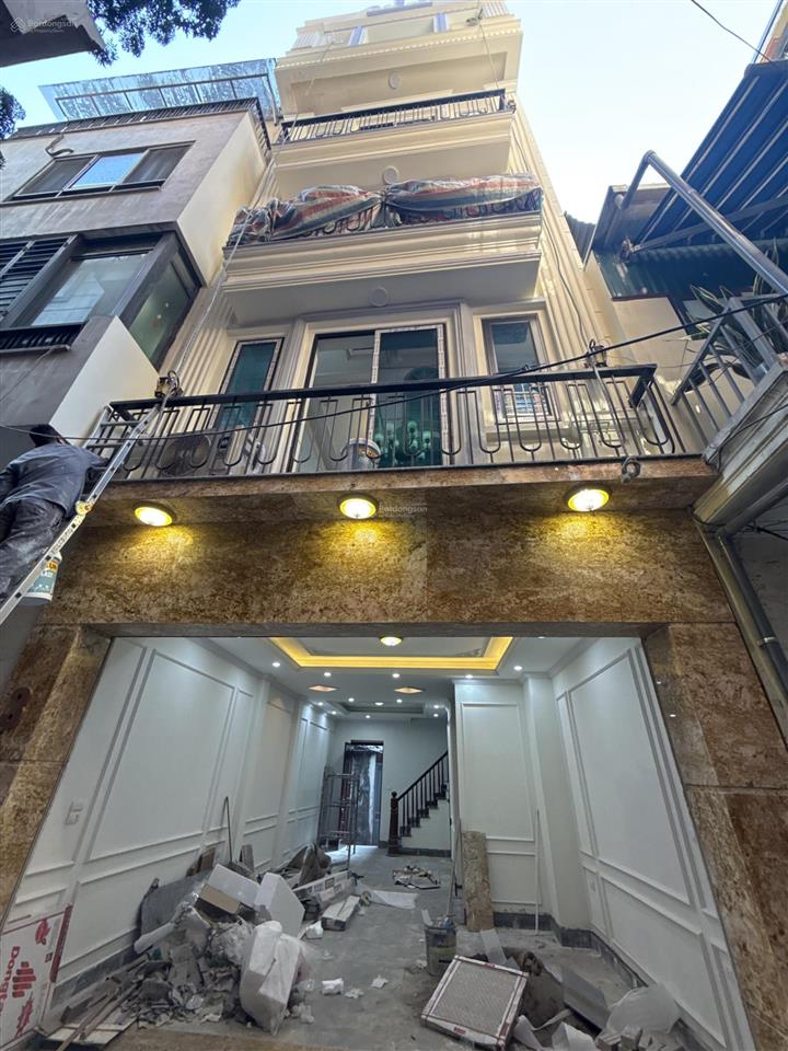 Bán nhà đón tết, phố dương quảng hàm, gara ô tô, thang máy, dt 55m2 giá hơn 20 tỷ