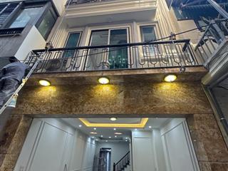 Bán nhà đón tết, phố dương quảng hàm, gara ô tô, thang máy, dt 50m2 giá hơn 20 tỷ