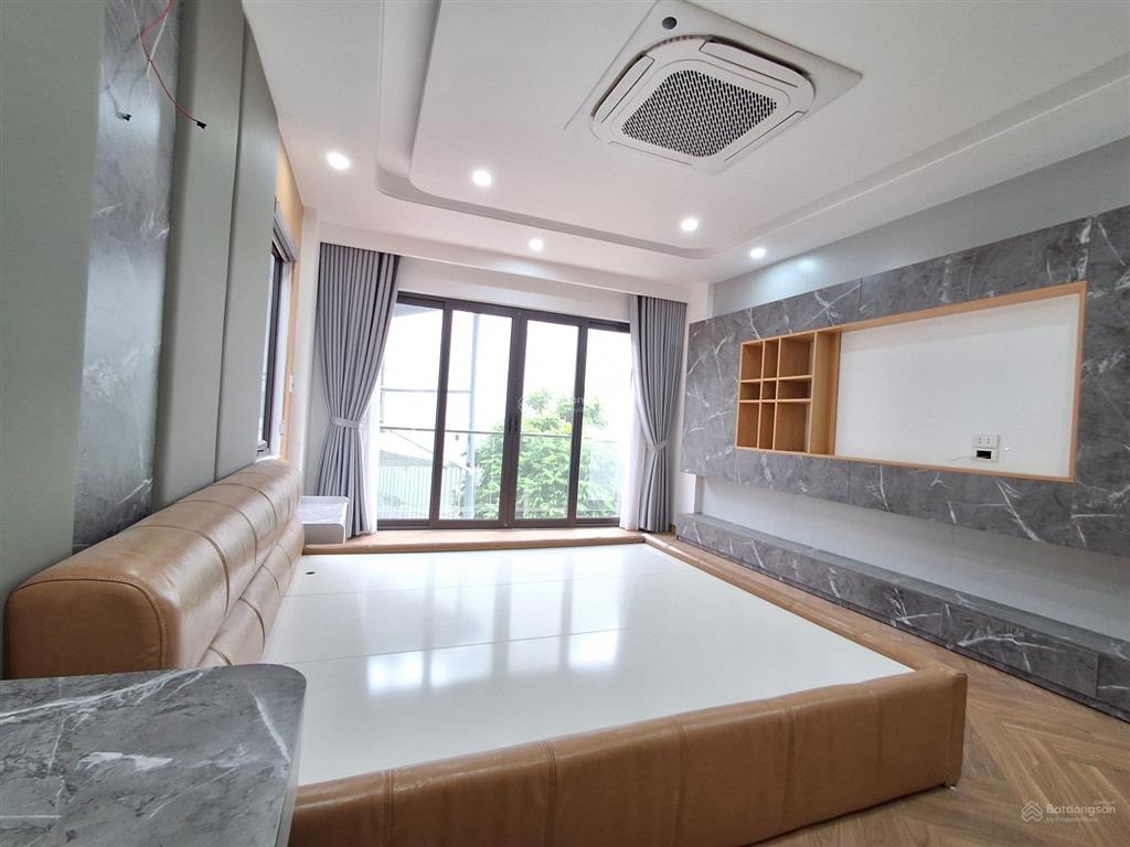 Bán nhà đẹp đón tết phố xuân thuỷ, cầu giấy, dt52m2 x 7t, thang máy, oto đỗ, giá 14 tỷ nhỏ