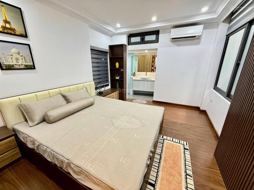 Bán nhà phố trần thái tông, cầu giấy, dt 52m² x 5 tầng, mặt ngõ ô tô, sổ vuông a4, giá 14 tỷ nhỉnh