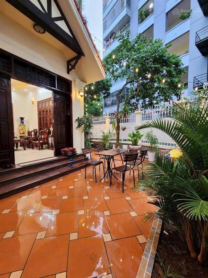 Biệt thự phố thiên hiền, mỹ đình khu cán bộ quan chức, dt 140m2 mt 11m, giá 40 tỷ nhỏ