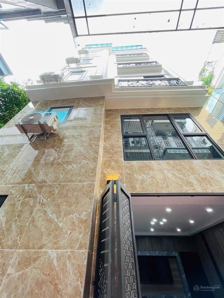 Bán nhà phố xuân thuỷ, cầu giấy, dt52m2 x 7 tầng, thang máy, 1 bước ra phố lớn giá 13 tỷ hơn